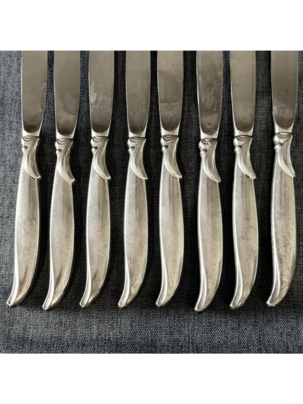 8 International Silver 1847 Rogers Bros FLAIR Silverplate Dinner Knives 1956